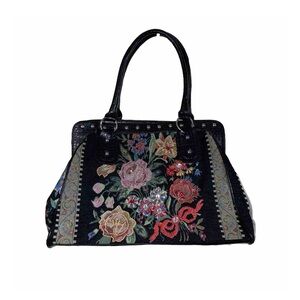 Women’s Mellow World "Flower Shop" Hand-Beaded Tapestry Zip Top Weekender Tote.